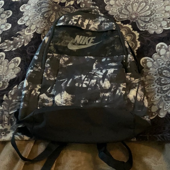 Nike backpack - Picture 1 of 1
